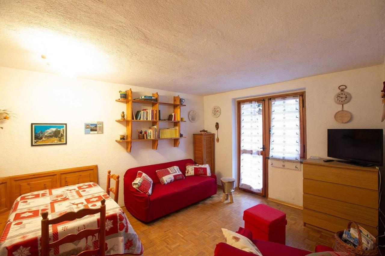 Joivy Flat For 6, In The Historic Town Pre-Saint-Didier Apartment Exterior foto